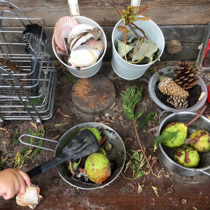 outdoor loose parts